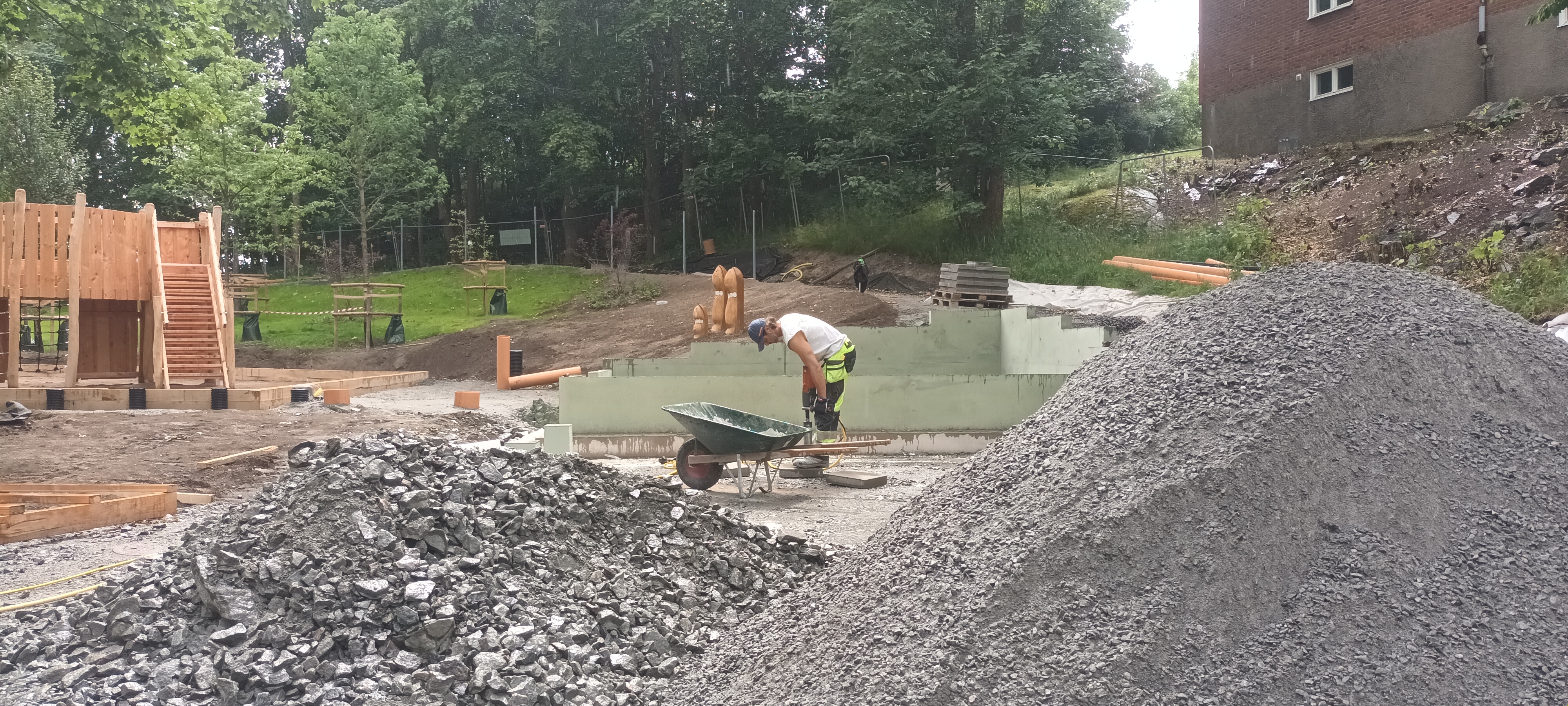 Grävmaskin i arbete i Göteborg